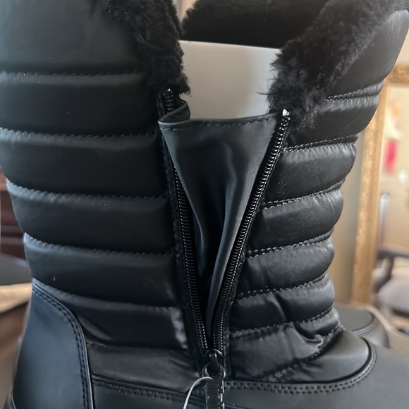 totes Women's  Jennifer Waterproof Snow Boots black Wide Width size 11W - Picture 8 of 17